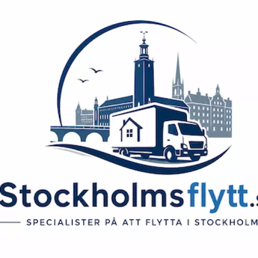 Logotyp för Stockholmsflytt.se med flyttbil och Stockholms stadssiluett i blå toner som symboliserar professionella flyttjänster i Stockholm.